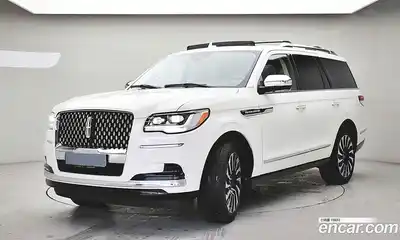 Lincoln Navigator, 2023