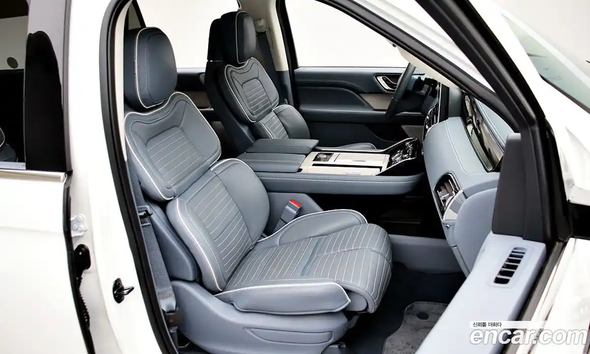 Lincoln Navigator 2023 3.5 гидро в Москве № 255854, фото 11