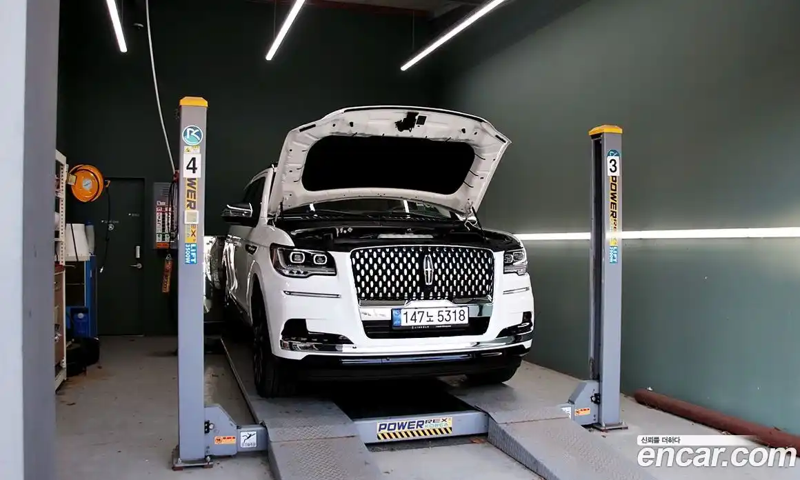 Lincoln Navigator 2023 3.5 гидро в Москве № 255854, фото 17