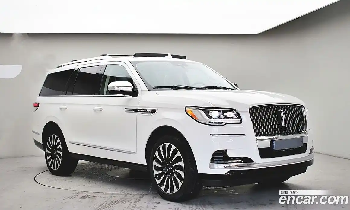 Lincoln Navigator 2023 3.5 гидро в Москве № 255854, фото 3