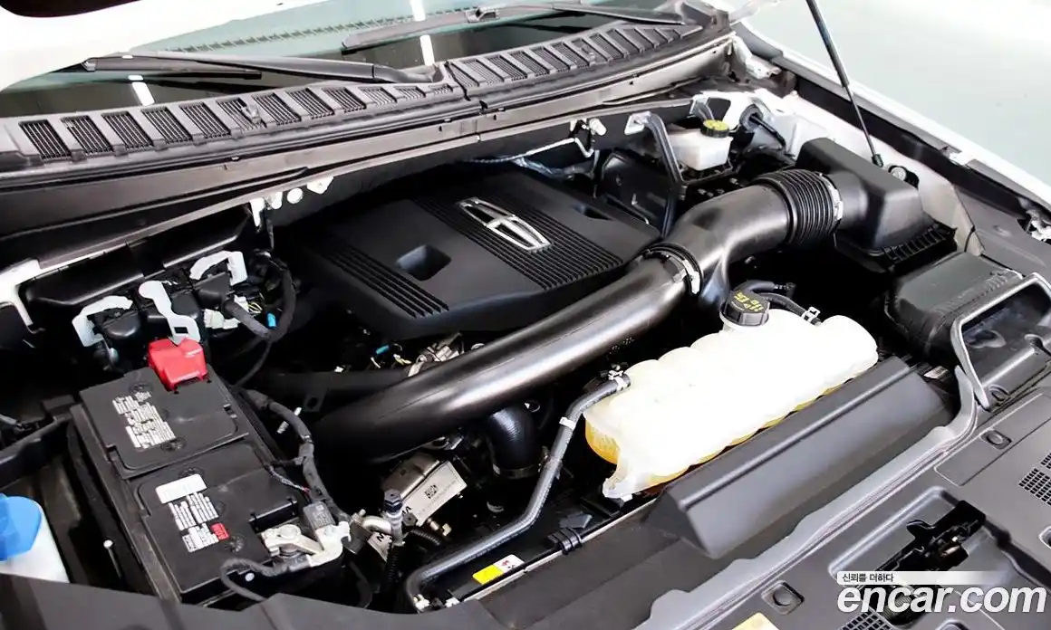 Lincoln Navigator 2023 3.5 гидро в Москве № 255854, фото 6