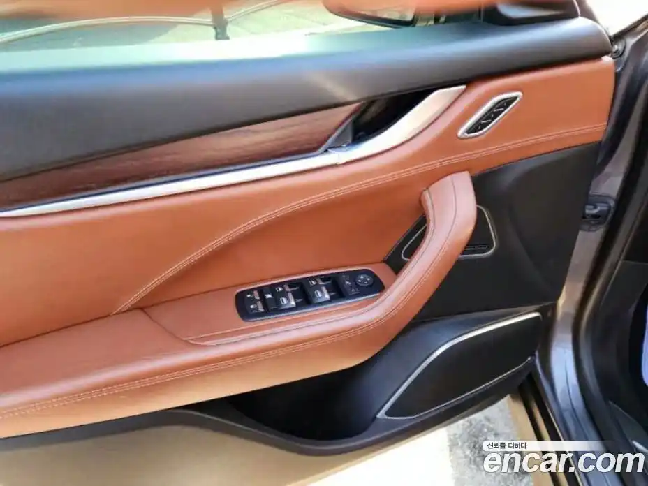 Maserati Levante 2016 3.0 гидро в Москве № 256038, фото 18