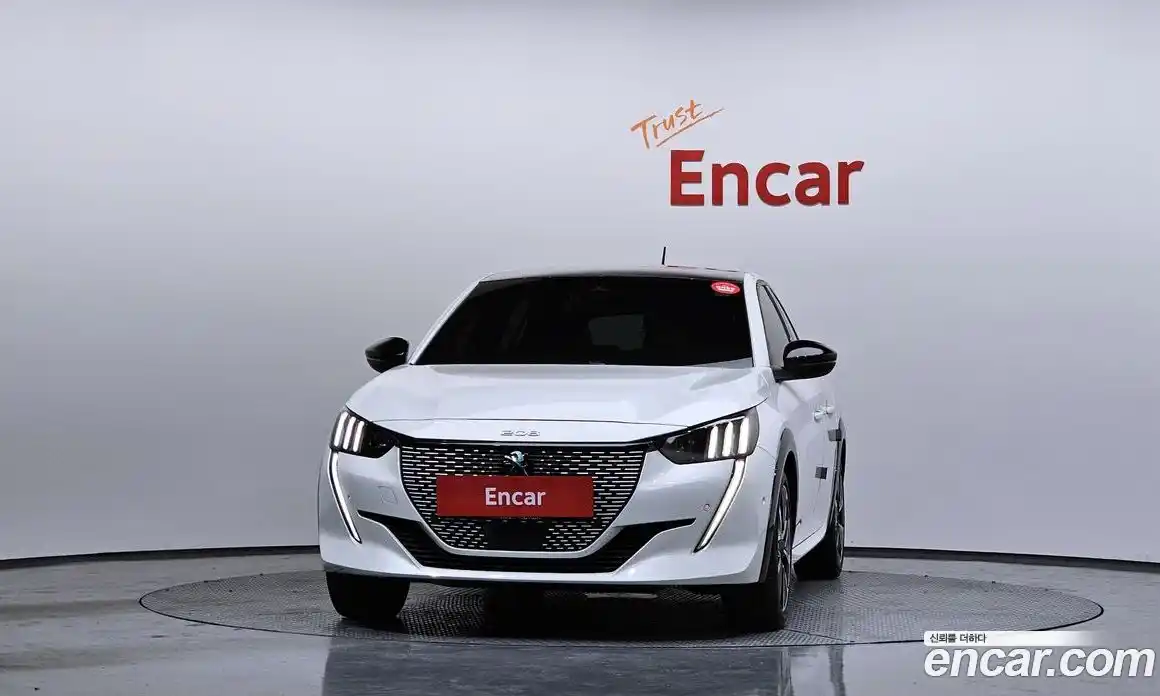 Peugeot 208 2021 0.1 гидро в Москве № 258172, фото 3