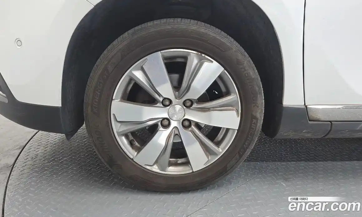 Peugeot 2008 2015 1.6 гидро в Москве № 259363, фото 5