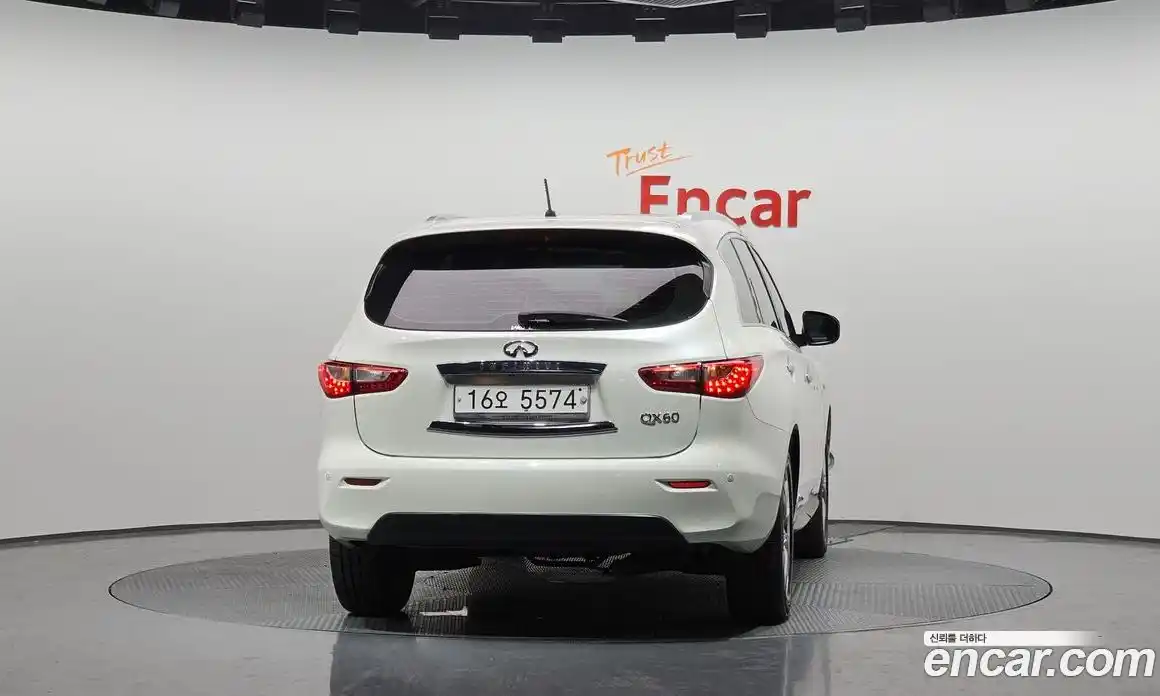 Infiniti QX60 2015 3.5 гидро в Москве № 267458, фото 4