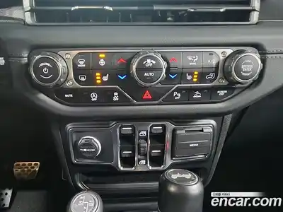 Jeep Wrangler 2024 2.0 гидро в Москве № 279090, миниатюра 11