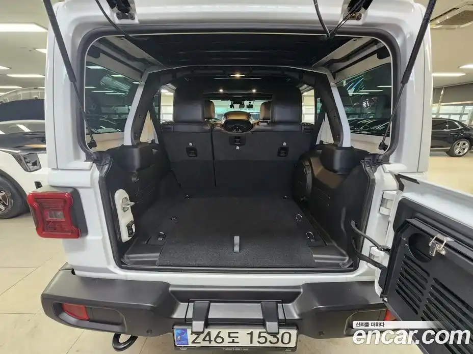 Jeep Wrangler 2024 2.0 гидро в Москве № 279090, фото 18