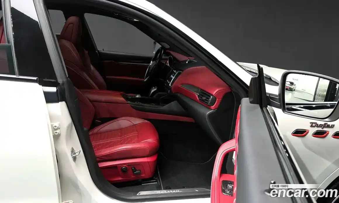 Maserati Levante 2020 3.8 гидро в Москве № 282811, фото 11