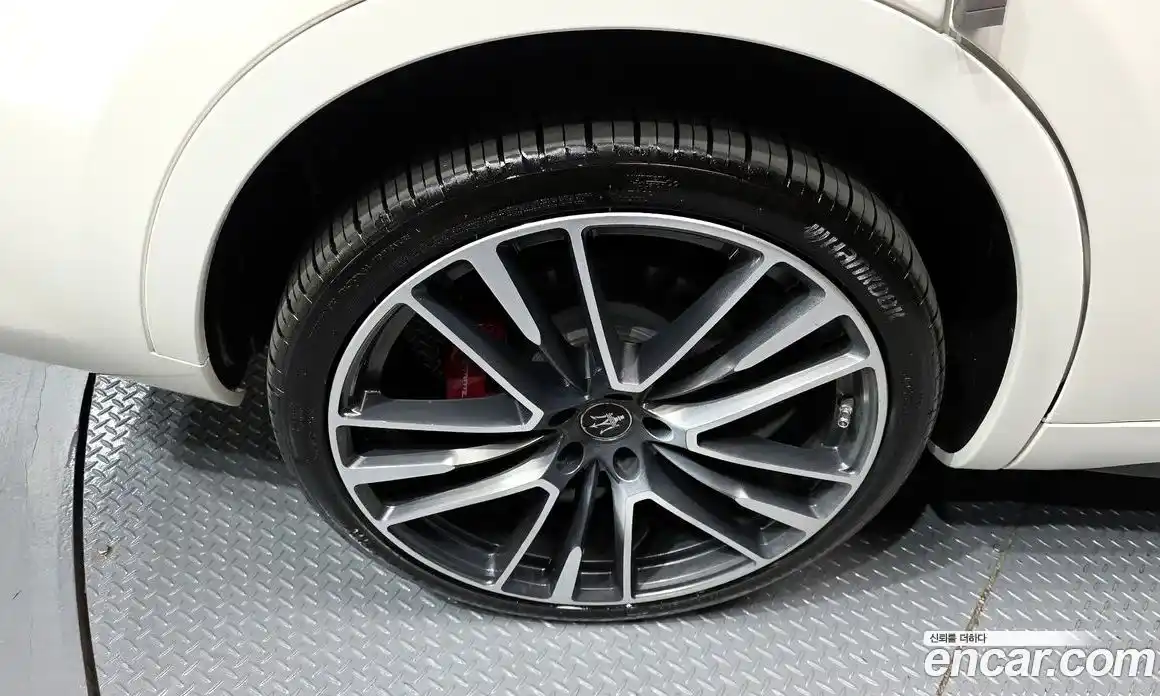 Maserati Levante 2020 3.8 гидро в Москве № 282811, фото 5