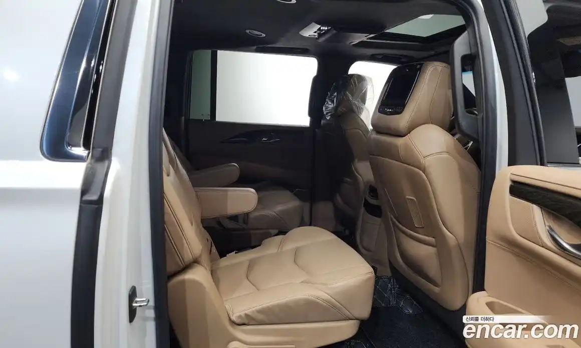 Cadillac Escalade 2019 6.2 гидро в Москве № 285473, фото 11