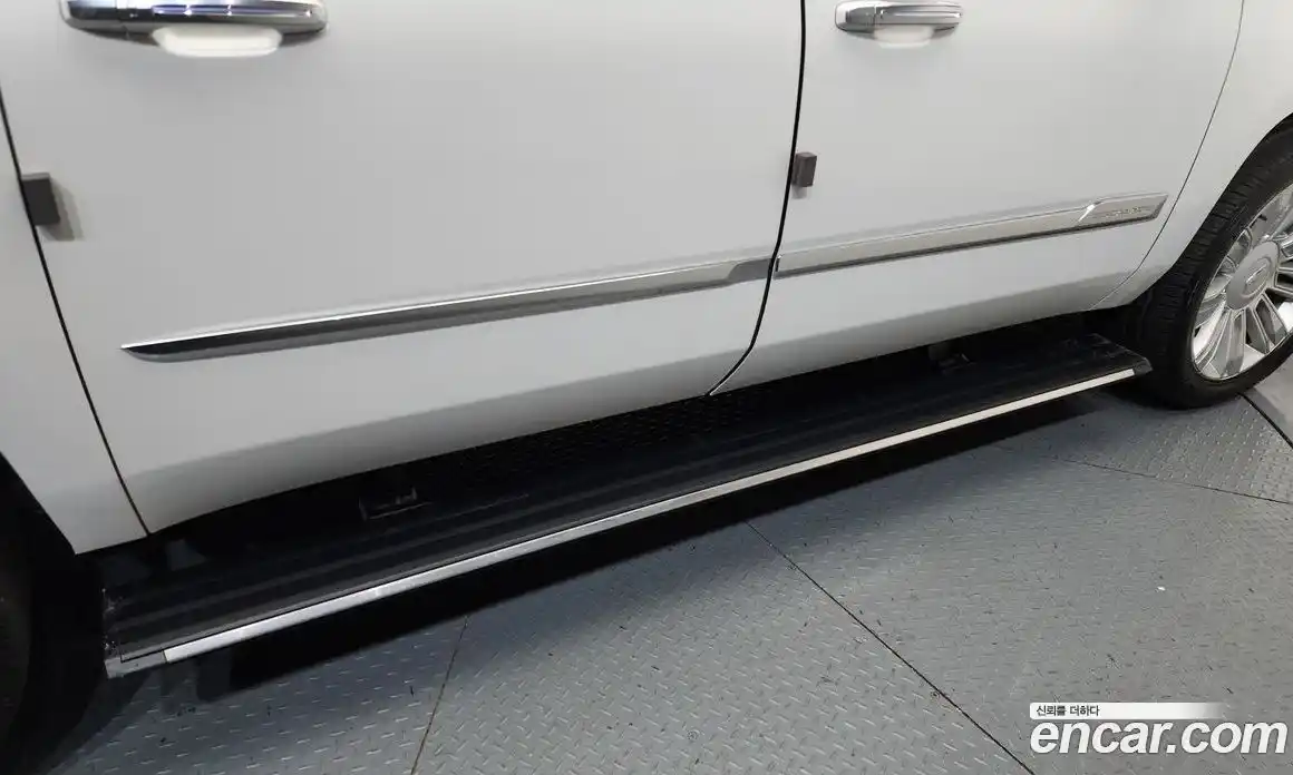 Cadillac Escalade 2019 6.2 гидро в Москве № 285473, фото 18