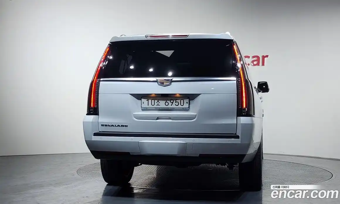 Cadillac Escalade 2019 6.2 гидро в Москве № 285473, фото 3