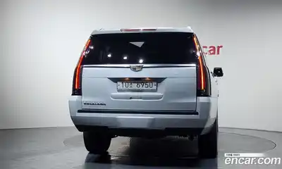 Cadillac Escalade 2019 6.2 гидро в Москве № 285473, миниатюра 3