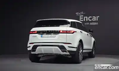 Land Rover Range-Rover Evoque 2024 2.0 гидро в Москве № 297969, миниатюра 4