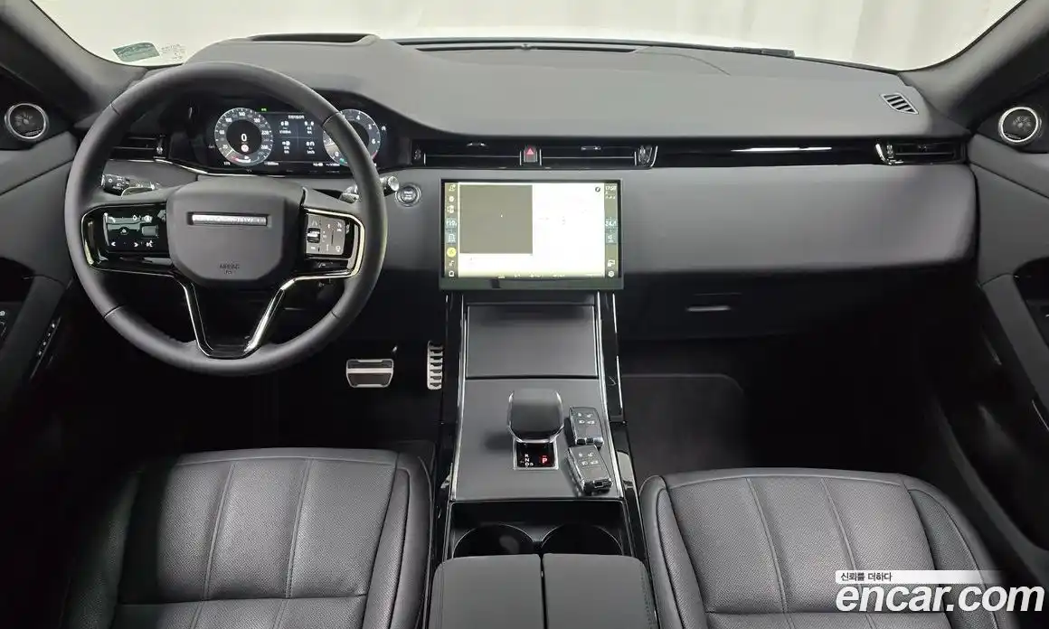 Land Rover Range-Rover Evoque 2024 2.0 гидро в Москве № 297969, фото 7