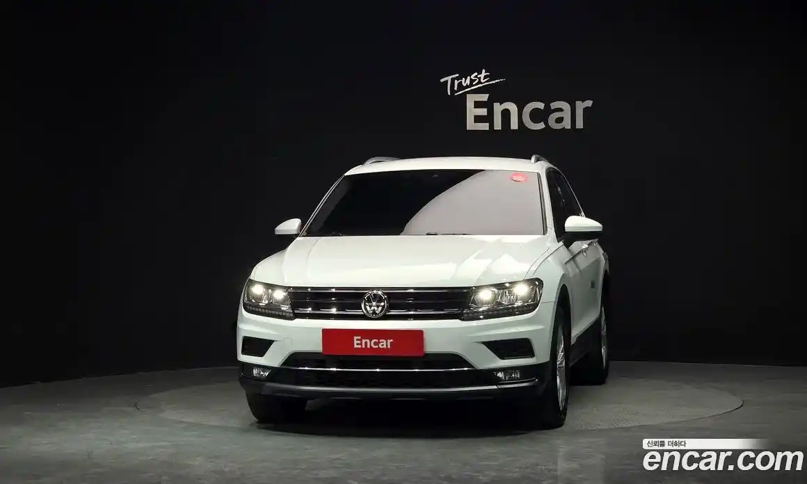 Volkswagen Tiguan 2020 2.0 гидро в Москве № 301313, фото 3