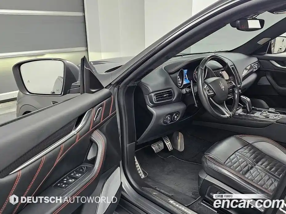 Maserati Levante 2019 3.8 гидро в Москве № 331059, фото 11