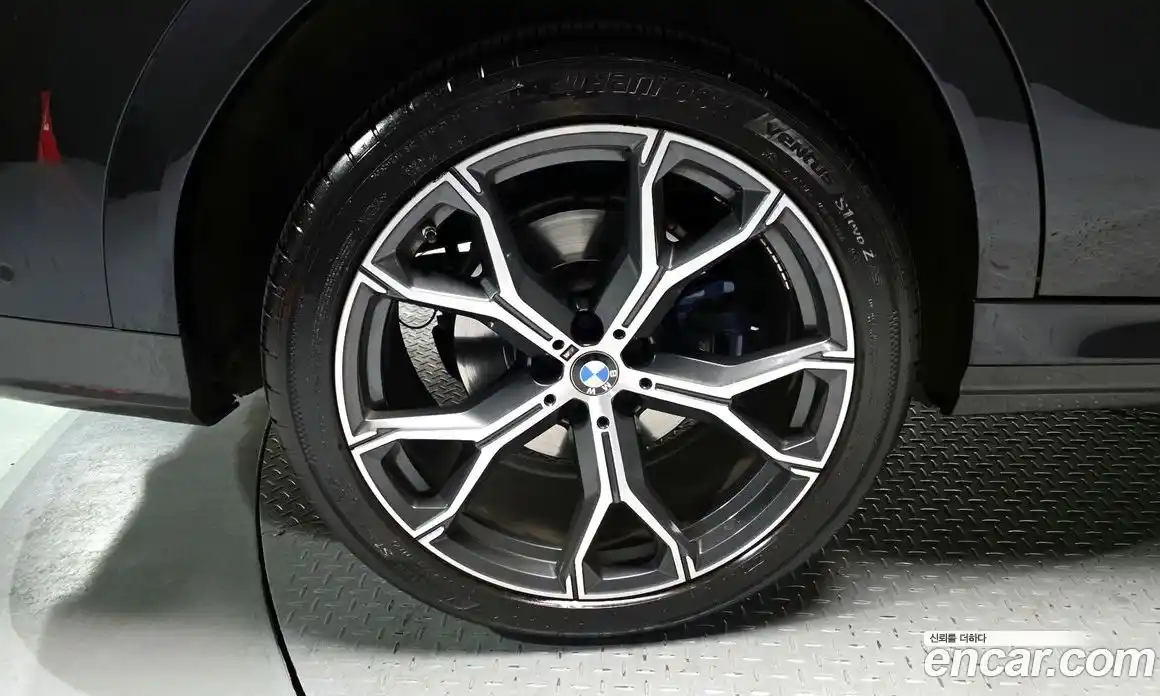 BMW X6 2022 3.0 гидро в Москве № 335789, фото 5