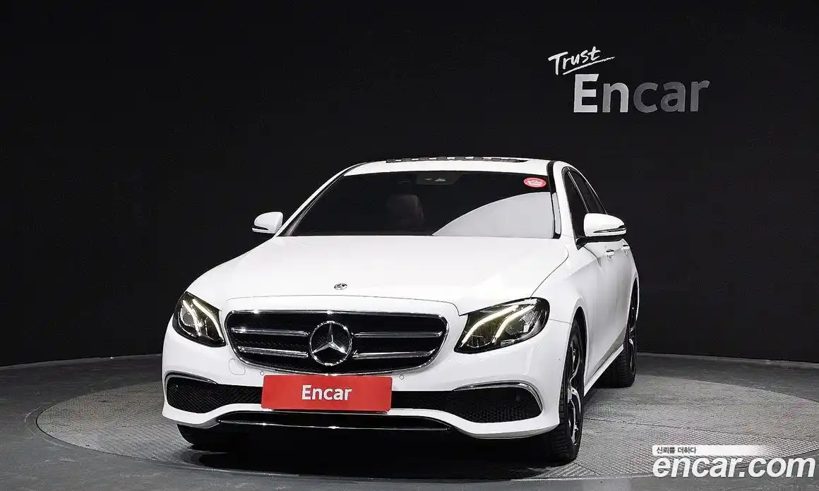 Mercedes-Benz E-Class 2020 2.0 гидро, фото 3