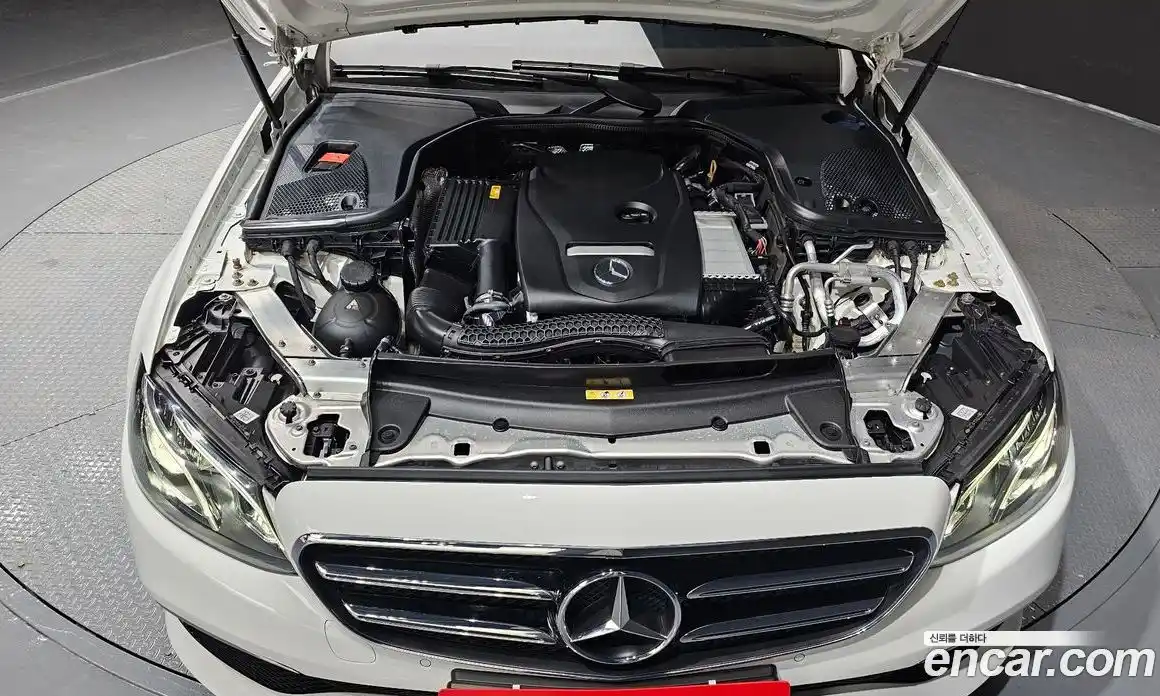 Mercedes-Benz E-Class 2020 2.0 гидро, фото 6