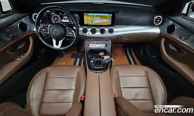 Mercedes-Benz E-Class 2020 2.0 гидро, миниатюра 7