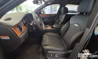 Bentley Bentayga 2025 4.0 гидро в Москве № 366389, миниатюра 11