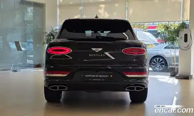 Bentley Bentayga 2025 4.0 гидро в Москве № 366389, миниатюра 3