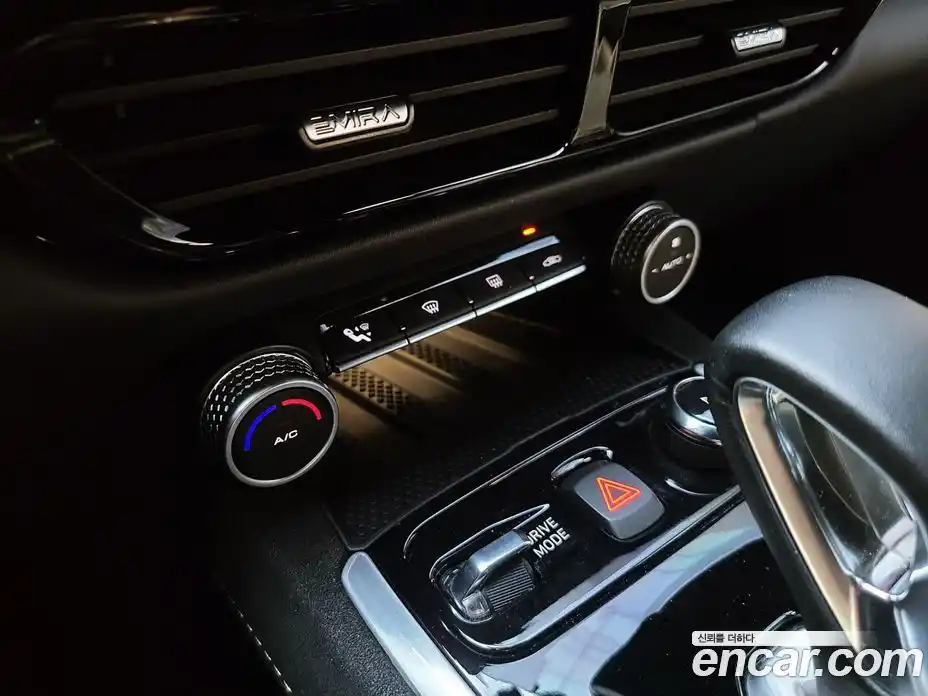 Lotus Emira 2024 2.0 гидро в Москве № 474984, фото 12