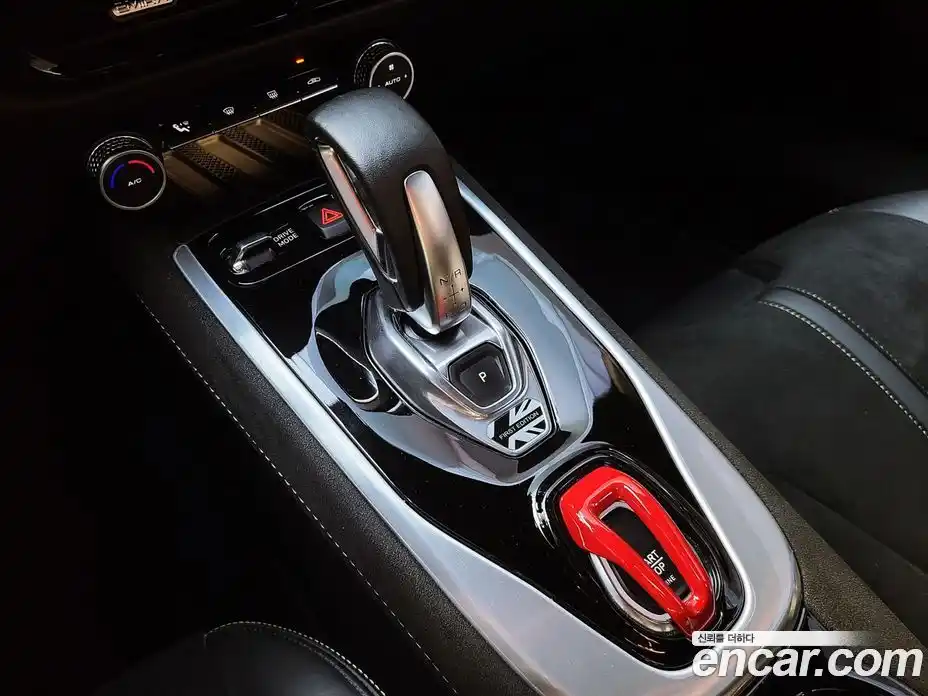 Lotus Emira 2024 2.0 гидро в Москве № 474984, фото 13