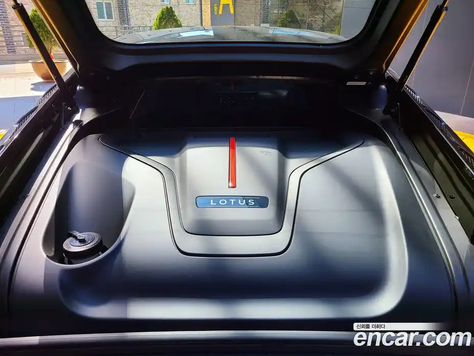 Lotus Emira 2024 2.0 гидро в Москве № 474984, фото 19