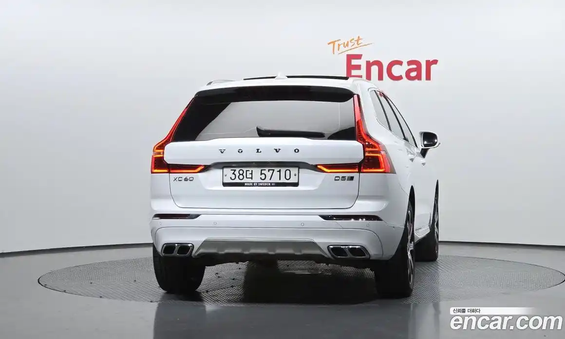 Volvo XC60 2019 2.0 гидро в Москве № 545185, фото 4