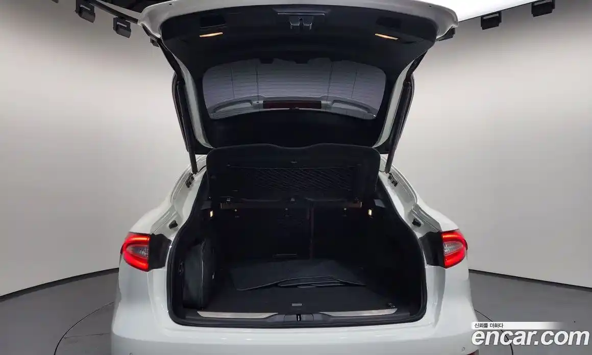 Maserati Levante 2017 3.0 гидро в Москве № 547668, фото 20