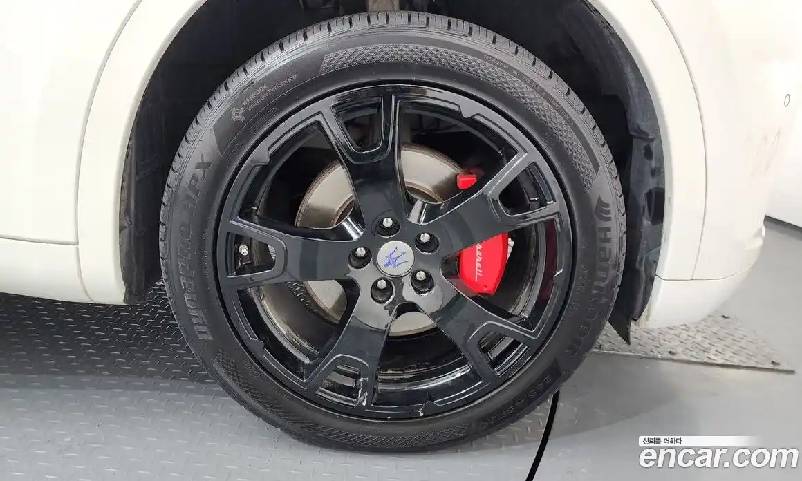 Maserati Levante 2017 3.0 гидро в Москве № 547668, фото 5