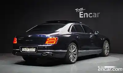 Bentley Flying Spur 2022 4.0 гидро в Москве № 585780, миниатюра 2