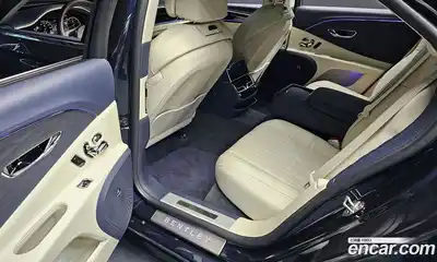 Bentley Flying Spur 2022 4.0 гидро в Москве № 585780, миниатюра 9