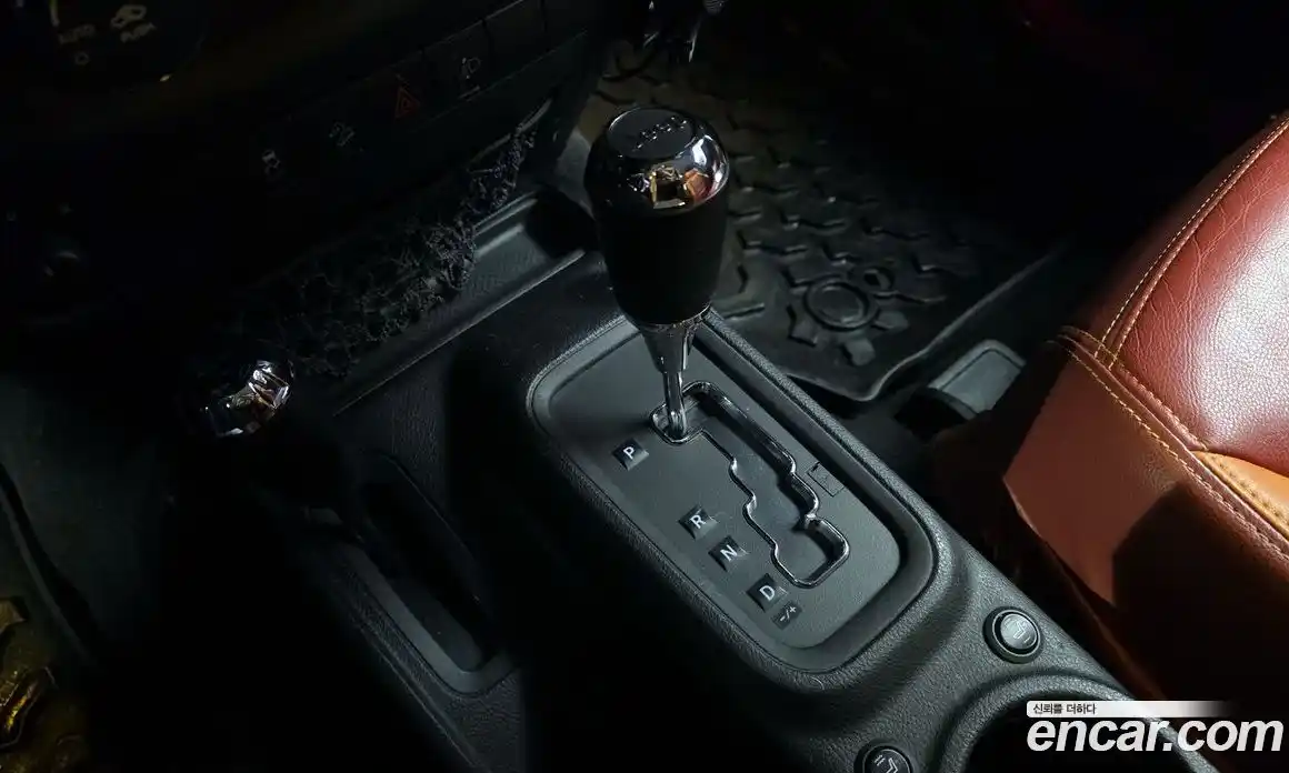 Jeep Wrangler 2014 3.6 гидро в Москве № 609775, фото 9