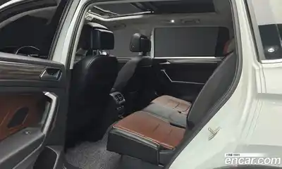 Volkswagen Tiguan 2022 2.0 гидро в Москве № 629050, миниатюра 11