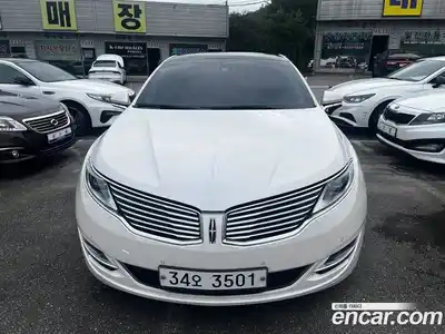 Lincoln MKZ, 2014