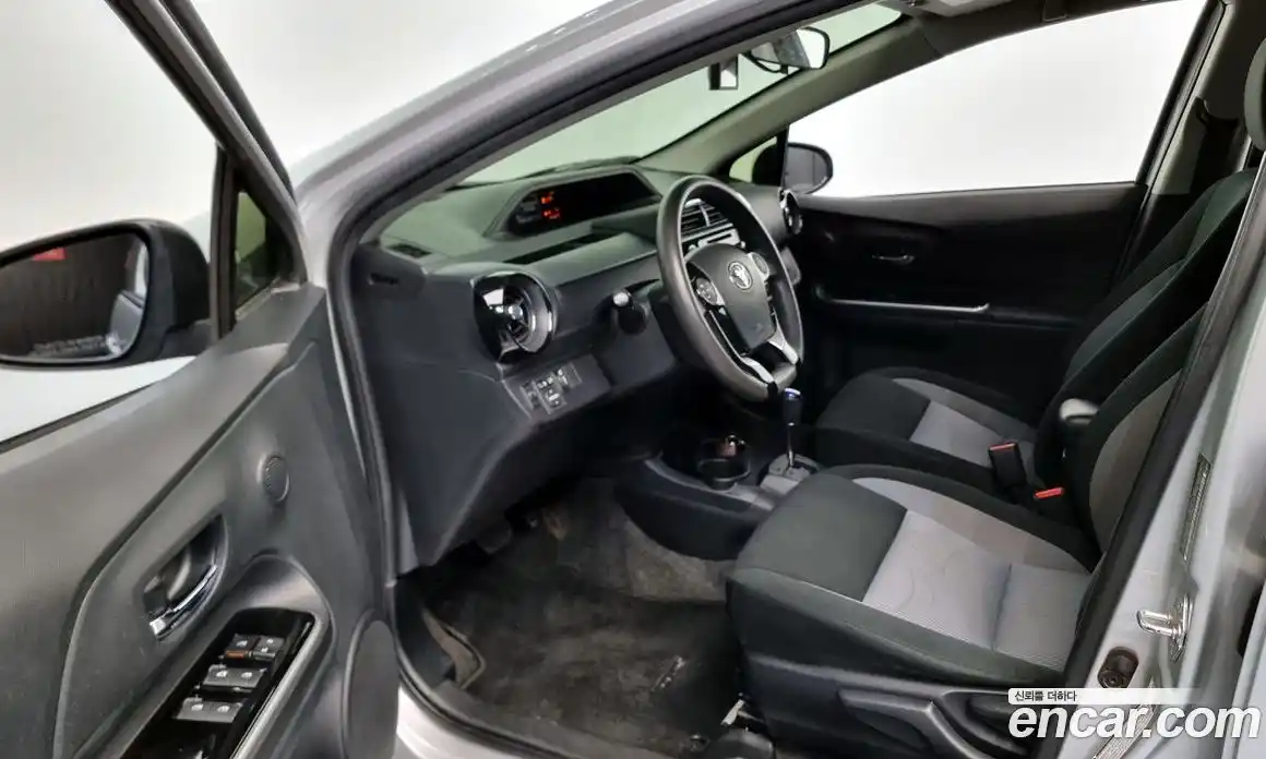 Toyota Prius 2018 1.5 гидро в Москве № 750306, фото 11
