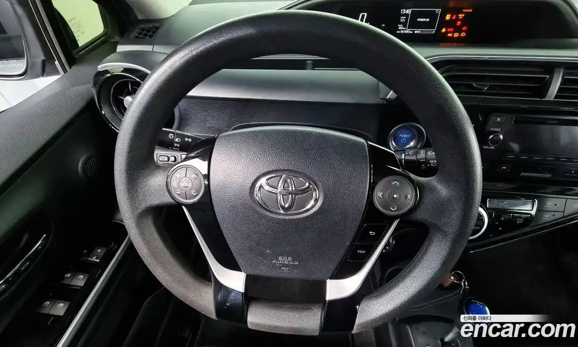 Toyota Prius 2018 1.5 гидро в Москве № 750306, фото 13