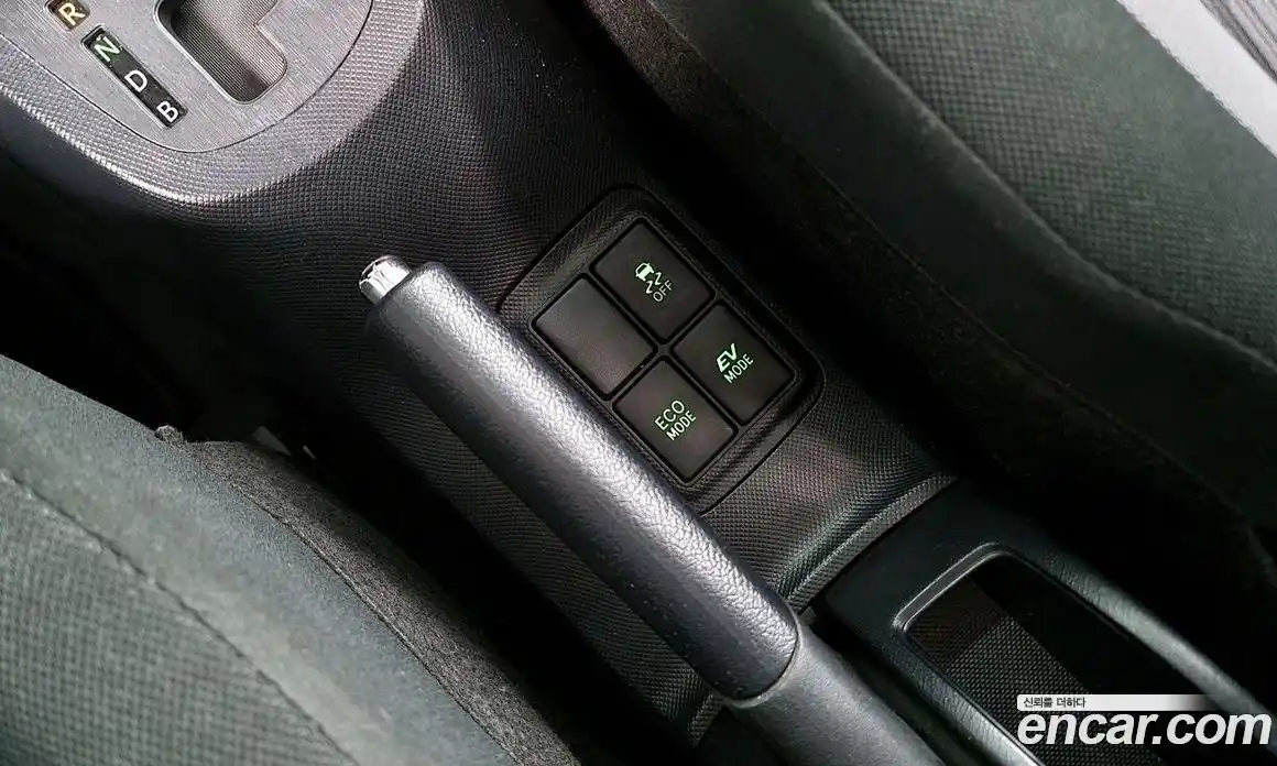 Toyota Prius 2018 1.5 гидро в Москве № 750306, фото 15