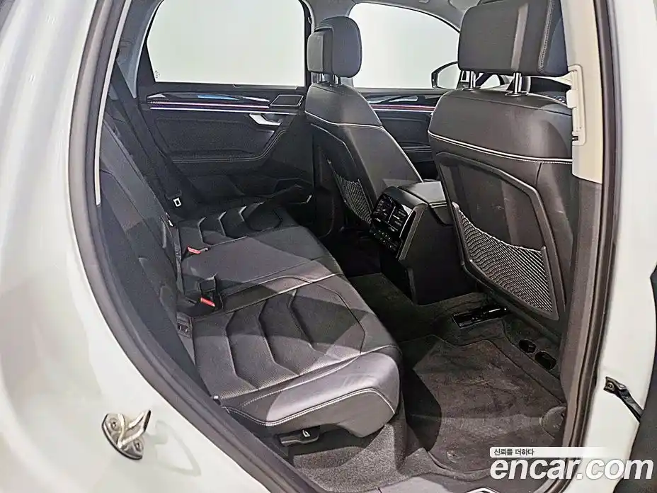 Volkswagen Touareg 2024 3.0 гидро в Москве № 767244, фото 17