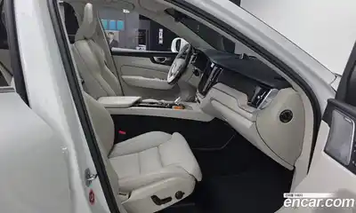 Volvo XC60 2021 2.0 гидро в Москве № 801882, миниатюра 11