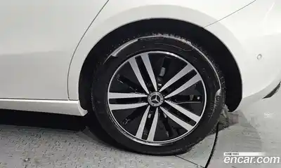 Mercedes-Benz A-Class 2022 2.0 гидро в Москве № 821883, миниатюра 5