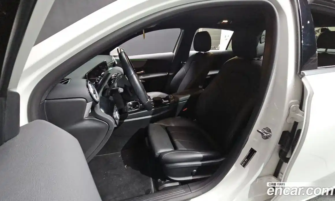 Mercedes-Benz A-Class 2022 2.0 гидро в Москве № 821883, фото 10