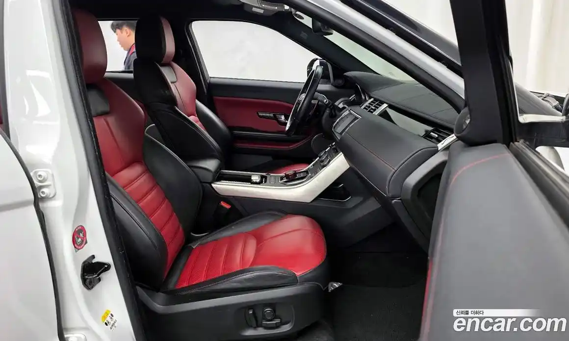 Land Rover Range-Rover Evoque 2016 2.0 гидро в Москве № 824815, фото 11