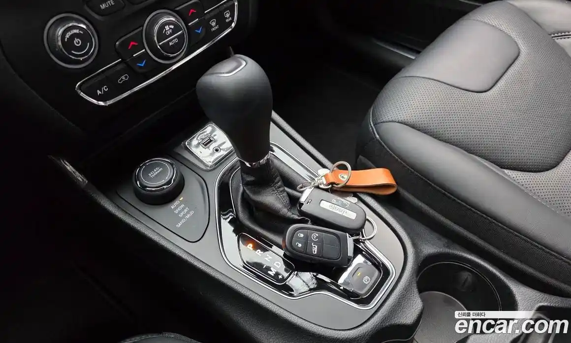 Jeep Cherokee 2020 2.4 гидро в Москве № 826524, фото 8