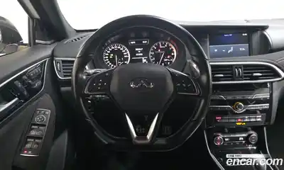 Infiniti Q30 2017 2.0 гидро в Москве № 827367, миниатюра 12