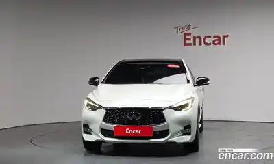 Infiniti Q30 2017 2.0 гидро в Москве № 827367, миниатюра 2