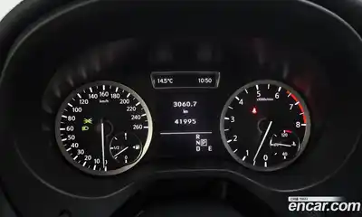 Infiniti Q30 2017 2.0 гидро в Москве № 827367, миниатюра 7